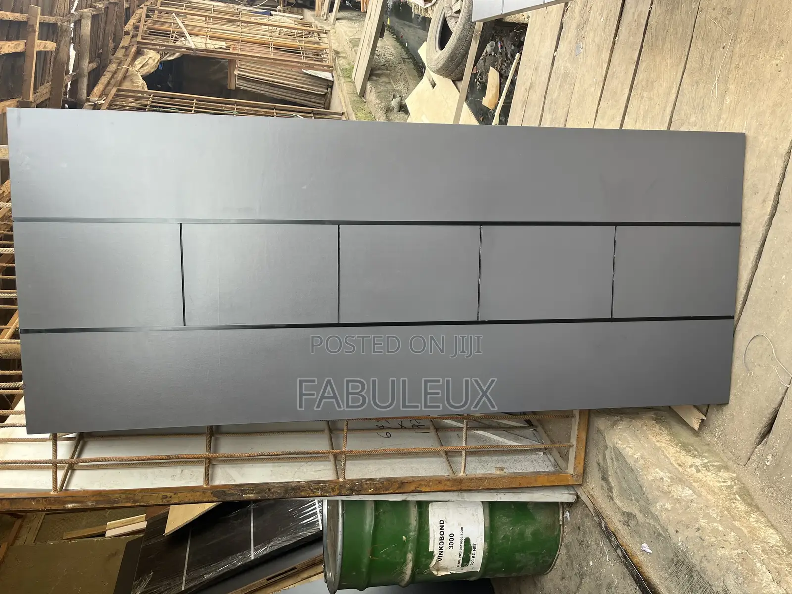 Solid Gray HDF Chromed Door Wi Complete Frame and Architrave