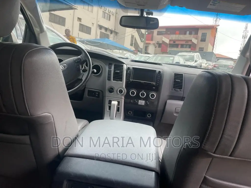Toyota Sequoia 2008 Brown