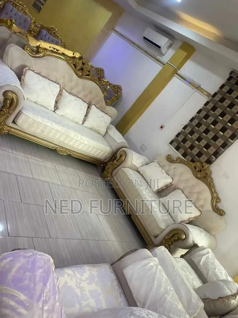 Quality Fabricated Sofa Set