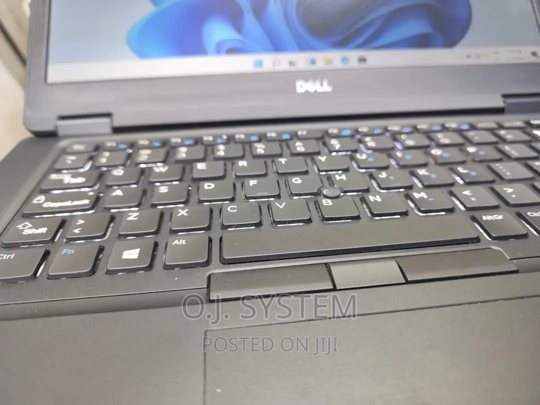 Laptop Dell Latitude 5491 8GB Intel Core I5 SSD 256GB