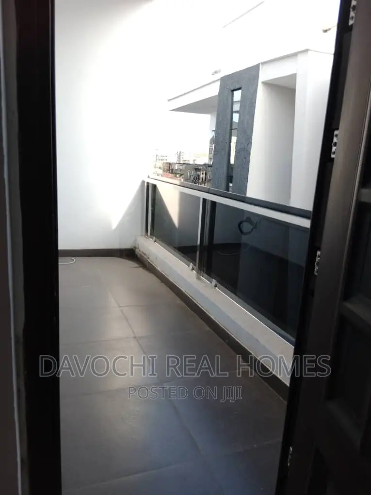 4bdrm Duplex in Chevron Drive, Lekki for rent
