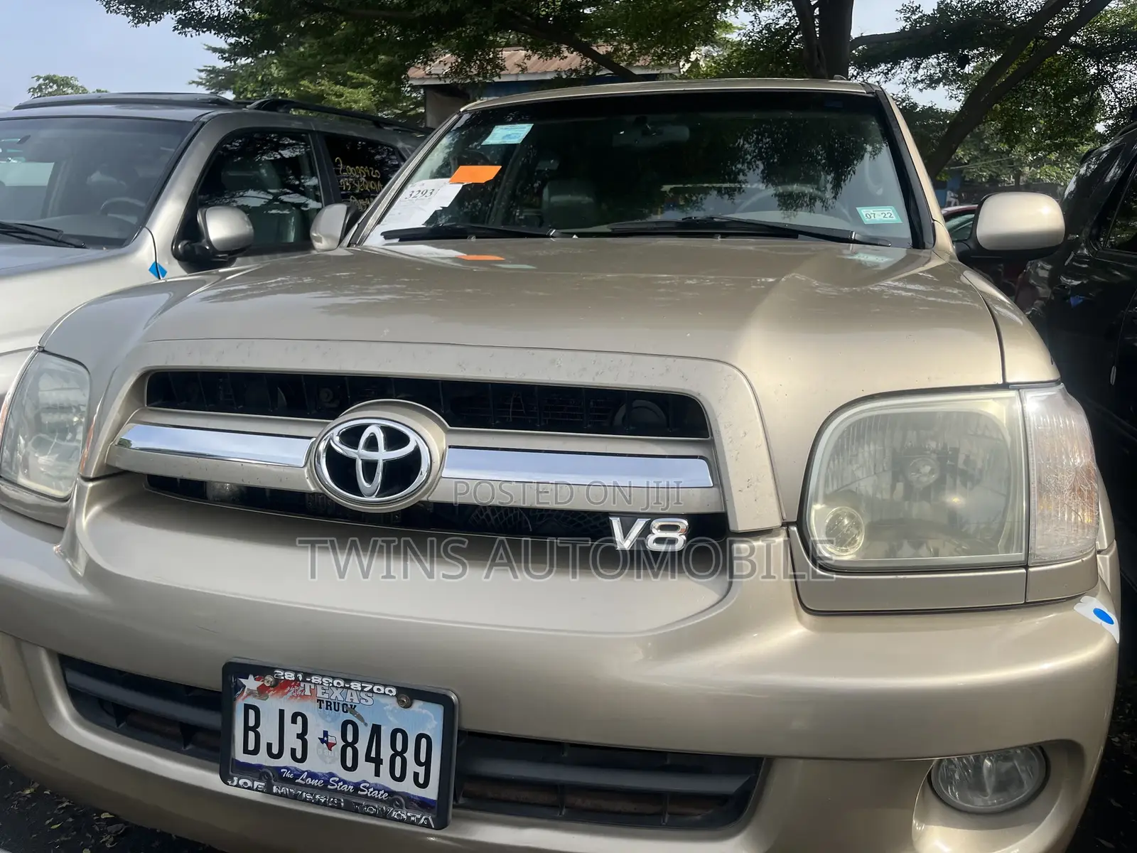 Toyota Sequoia 2005 Gold
