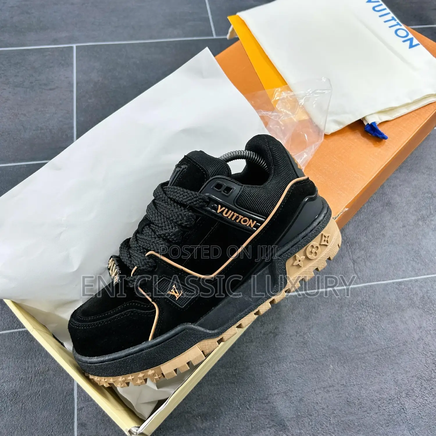 High Quality Designer Luxury Outfit Louis Vuitton Available