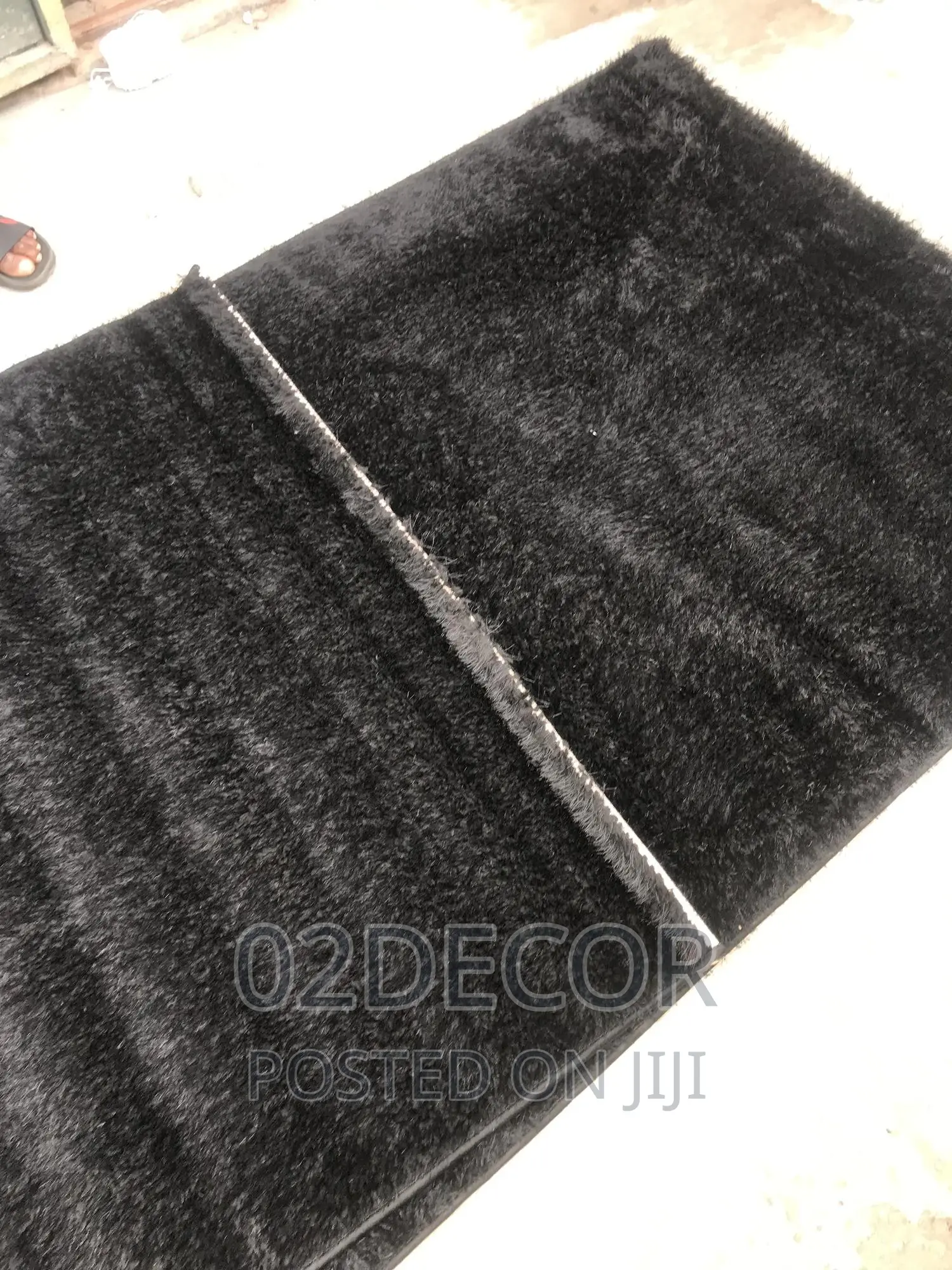 High Quality Designer Fluffy Super Soft Center Rug.
