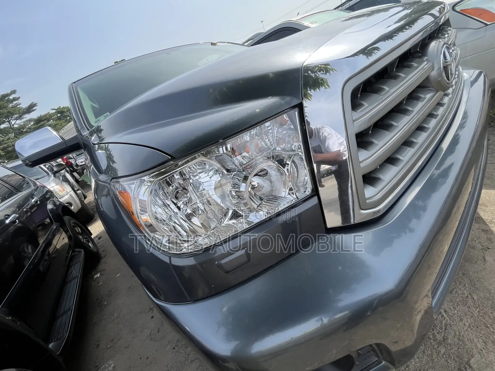 Toyota Sequoia 2011 Gray