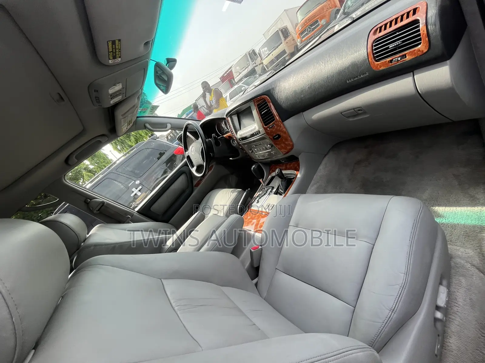 Toyota Land Cruiser 4x4 2007 Gray
