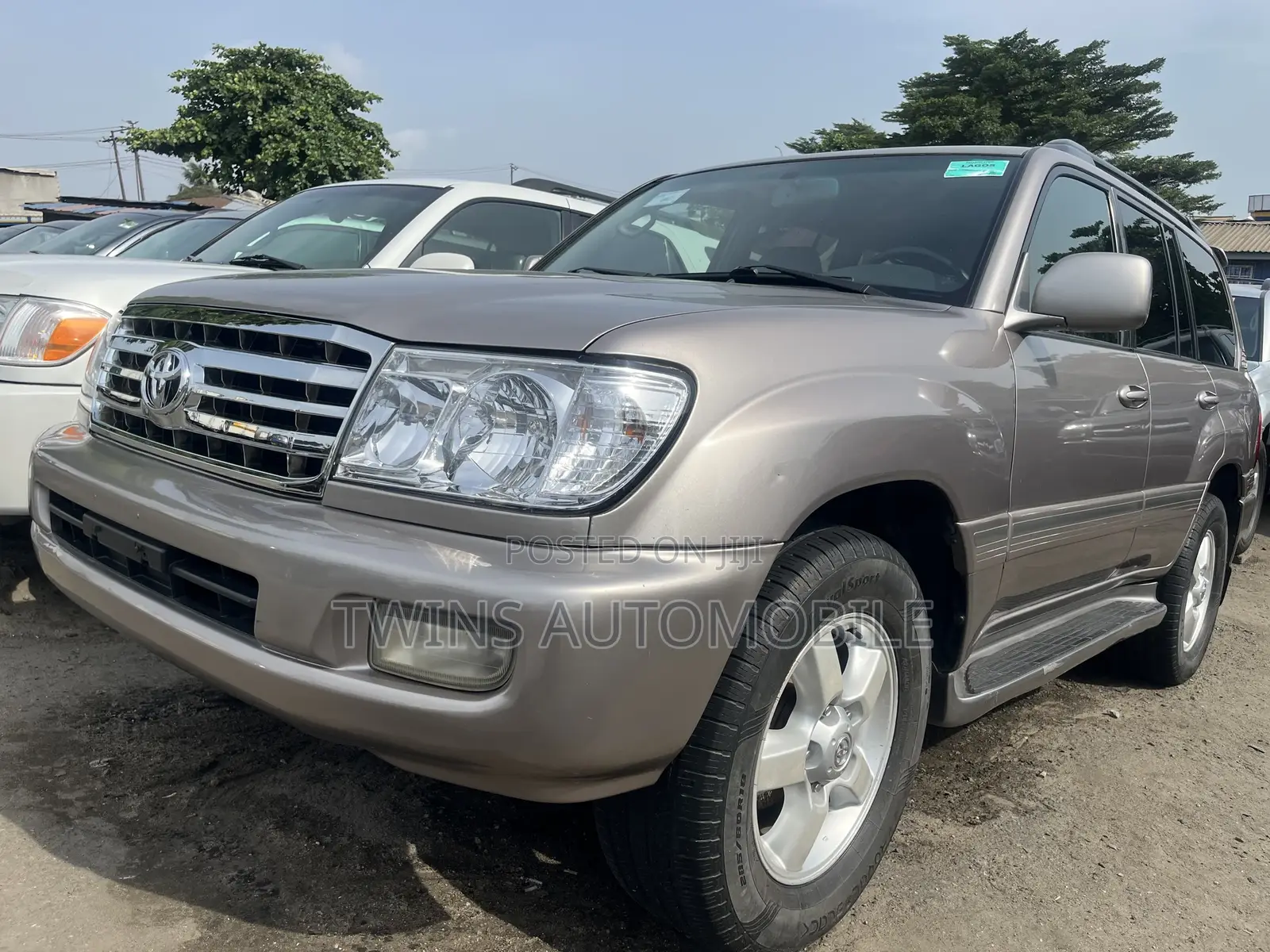 Toyota Land Cruiser 4x4 2007 Gray
