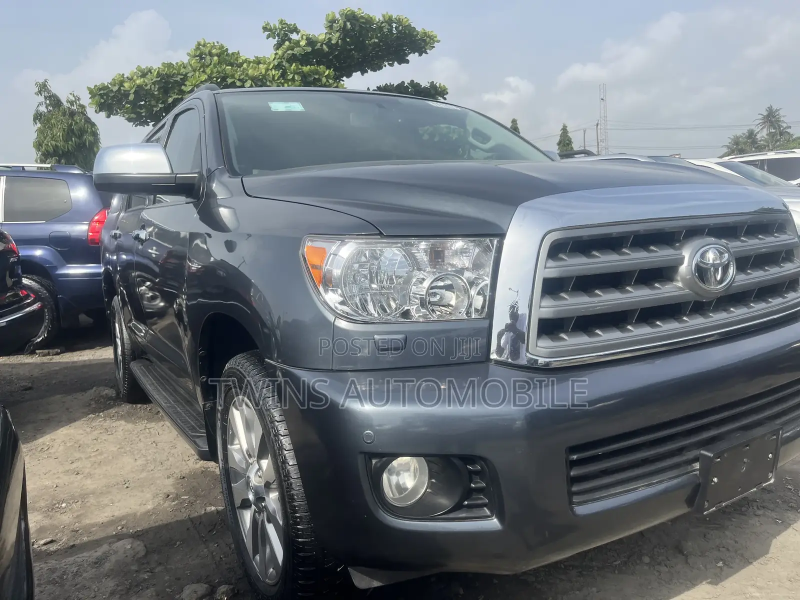 Toyota Sequoia 2013 Gray