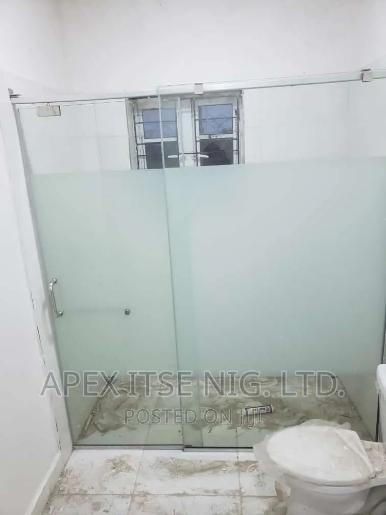 Direct Entrance Shower Cubicle