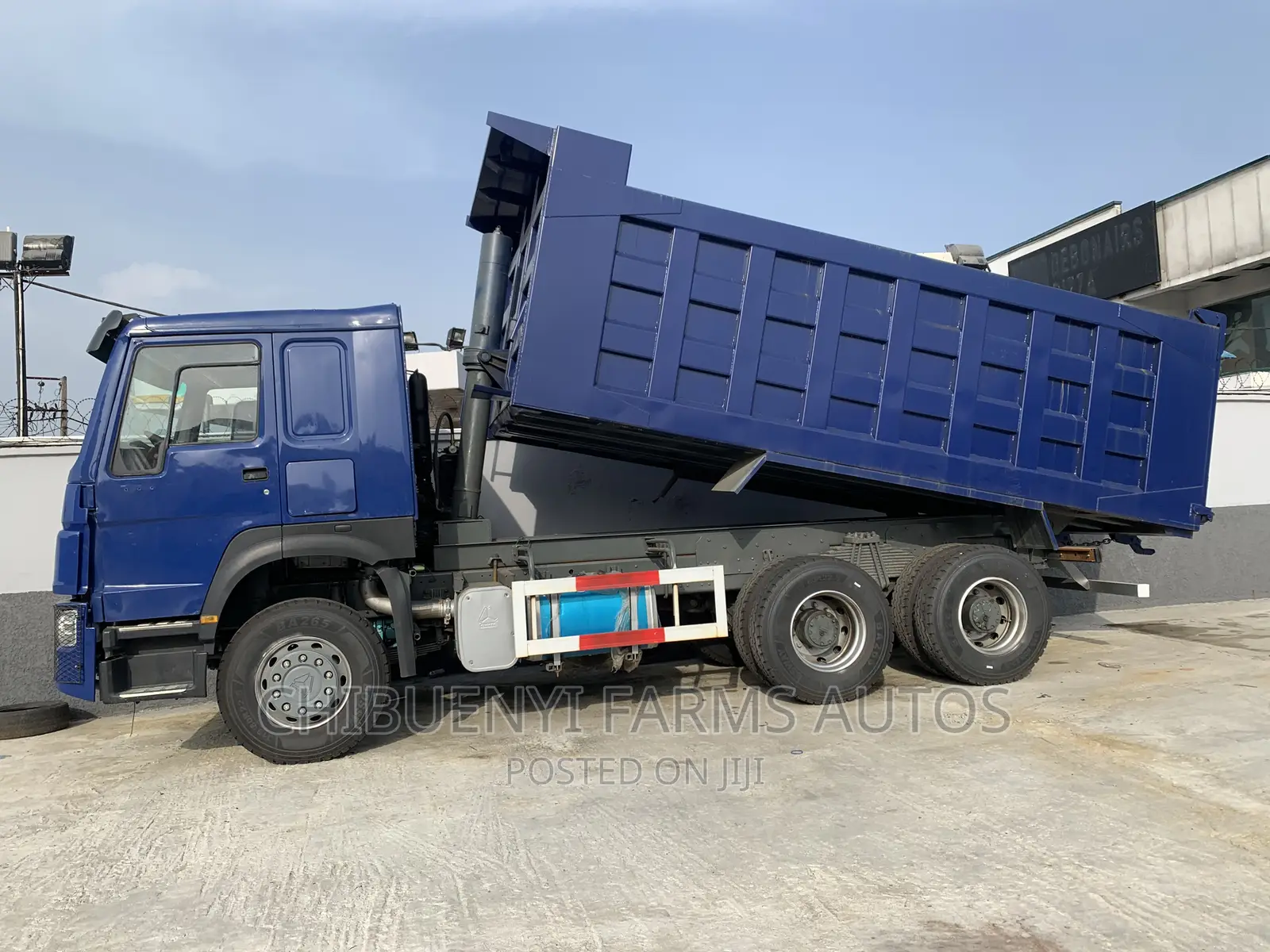 Howo Tipper Truck ~ 35tons ~ 10 Tyres