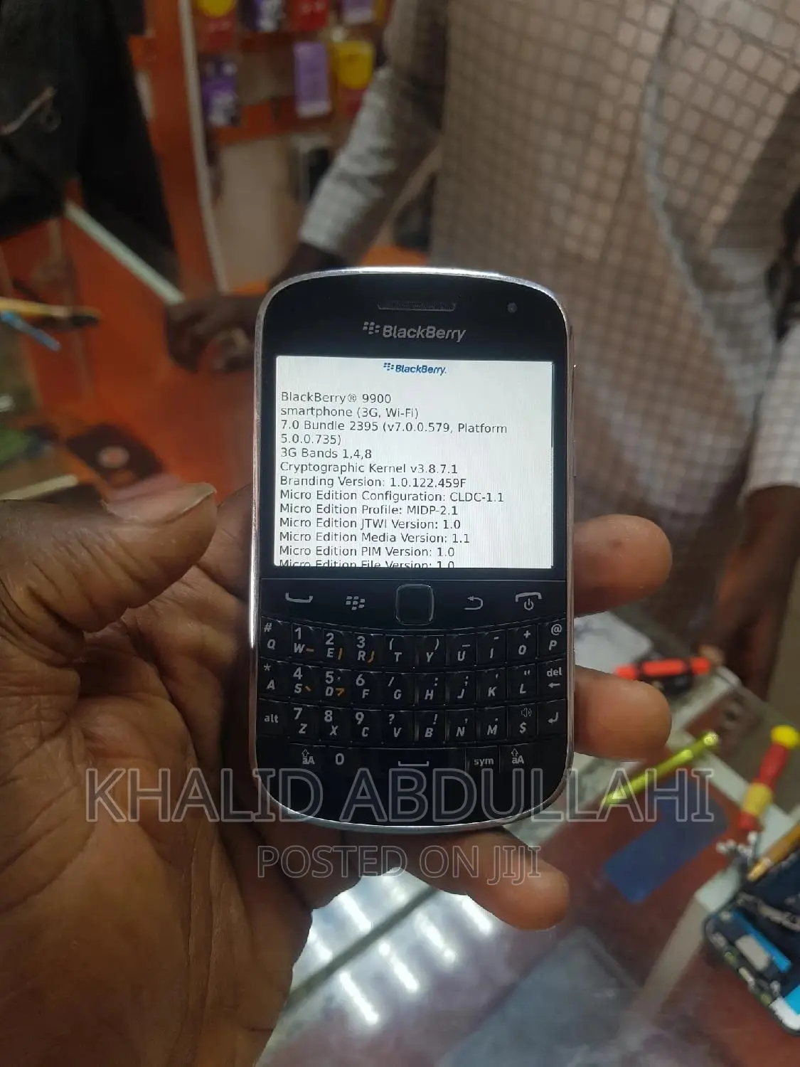 New BlackBerry Bold Touch 9900 8 GB Black