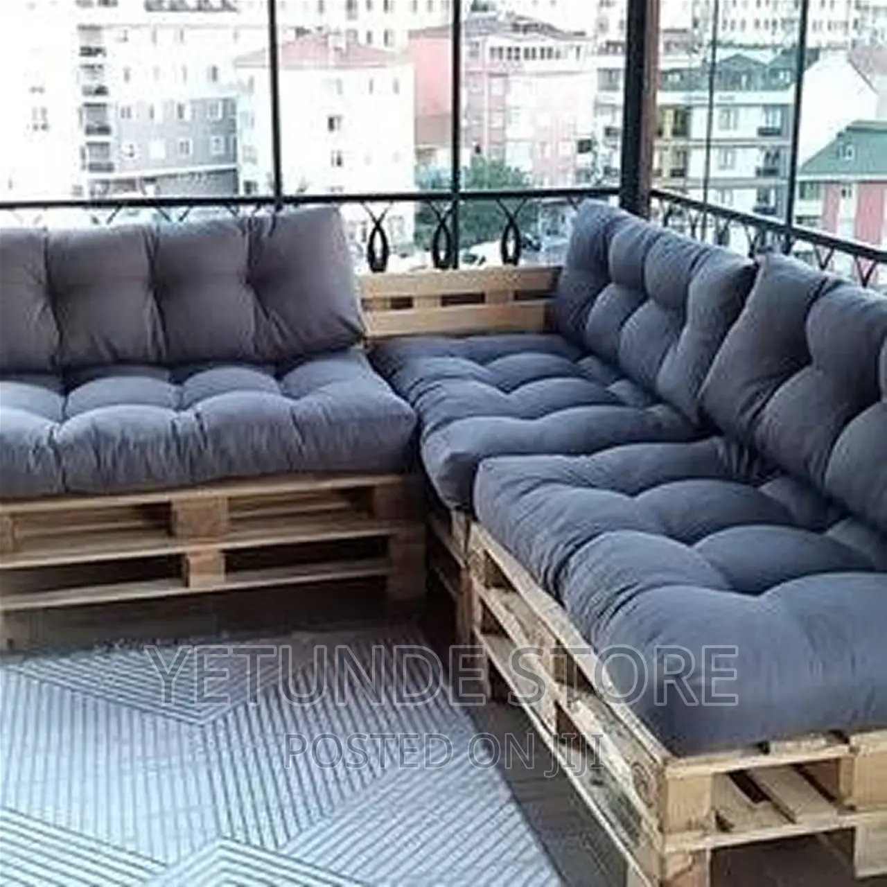 Sefmade Wooden Pallets Chair - DIY