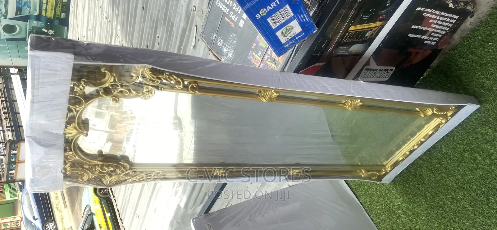 Royal Standing Mirror