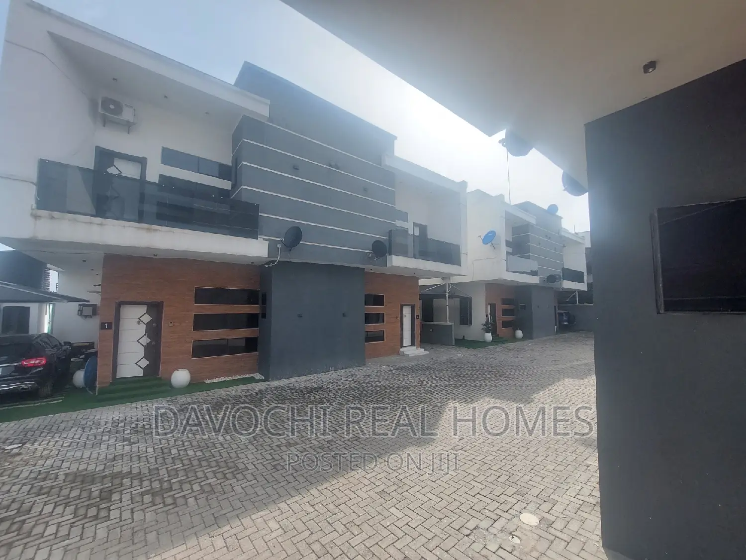4bdrm Duplex in Chevron, Lekki for rent