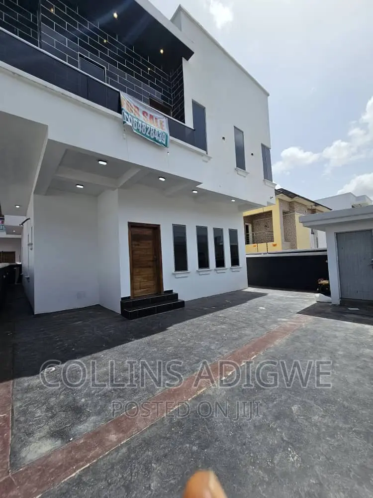 5bdrm Duplex in Agungi for sale