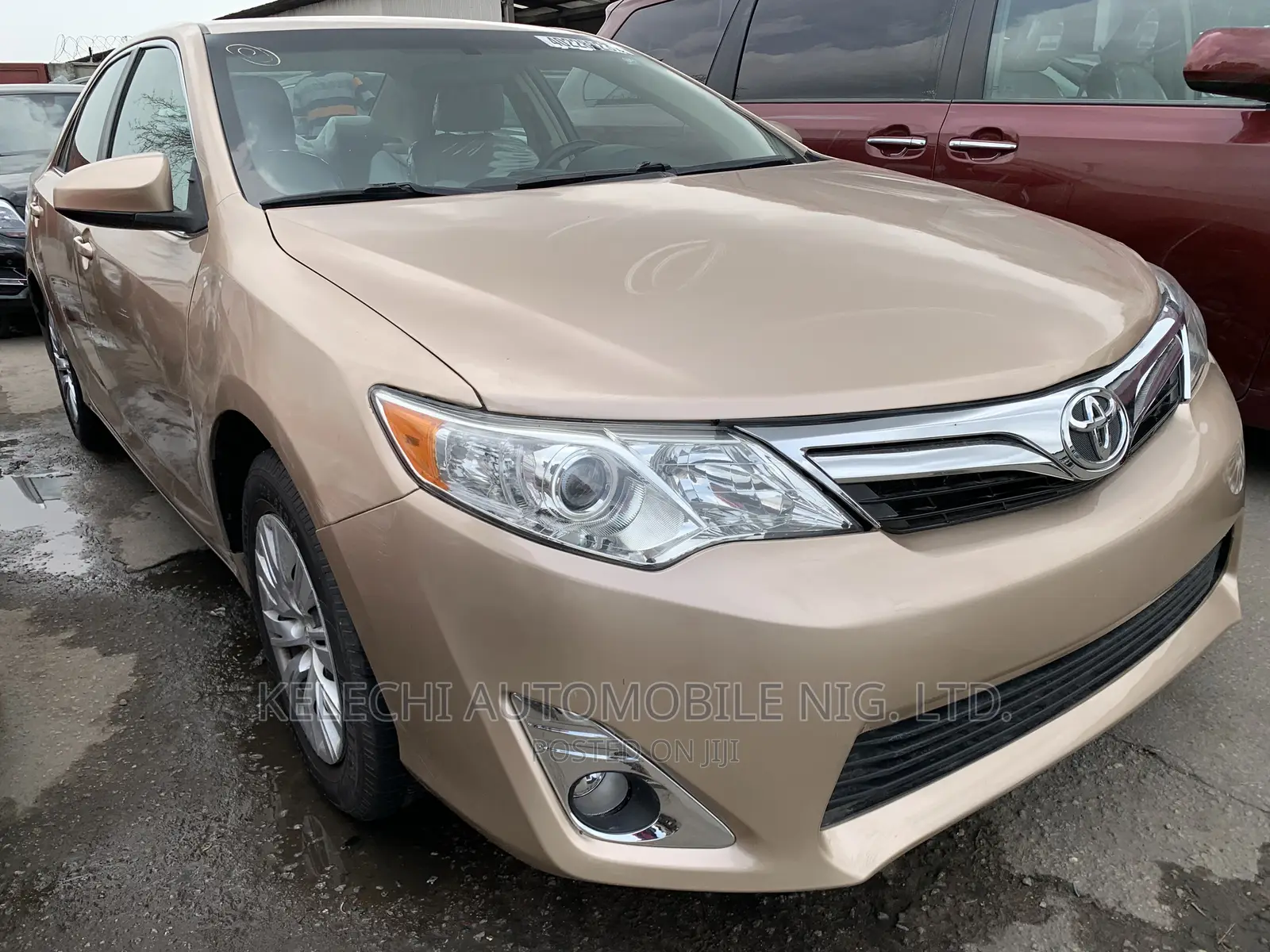 Toyota Camry 2012 Gold