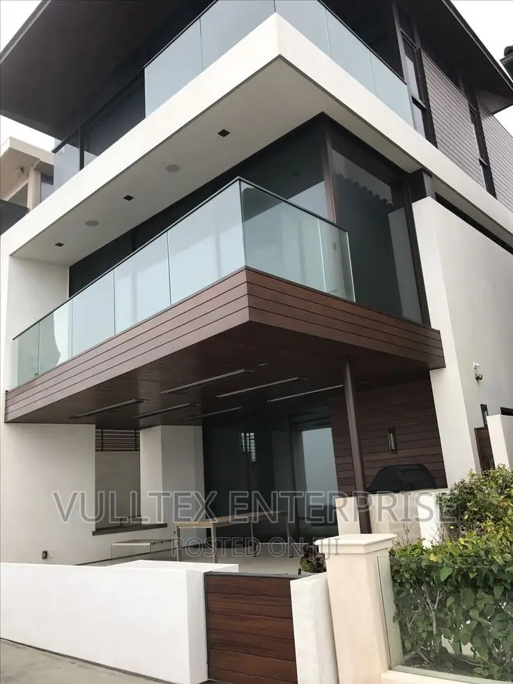 Contemporary Frameless Glass for Balcony Rails