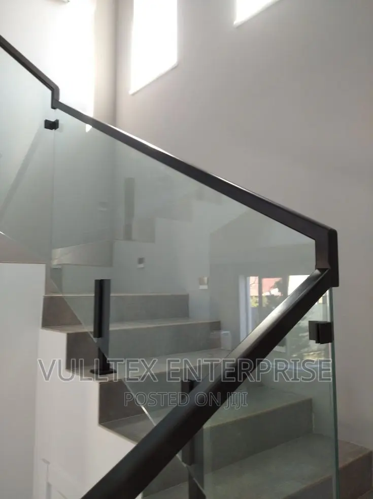 Contemporary Glass Railing System