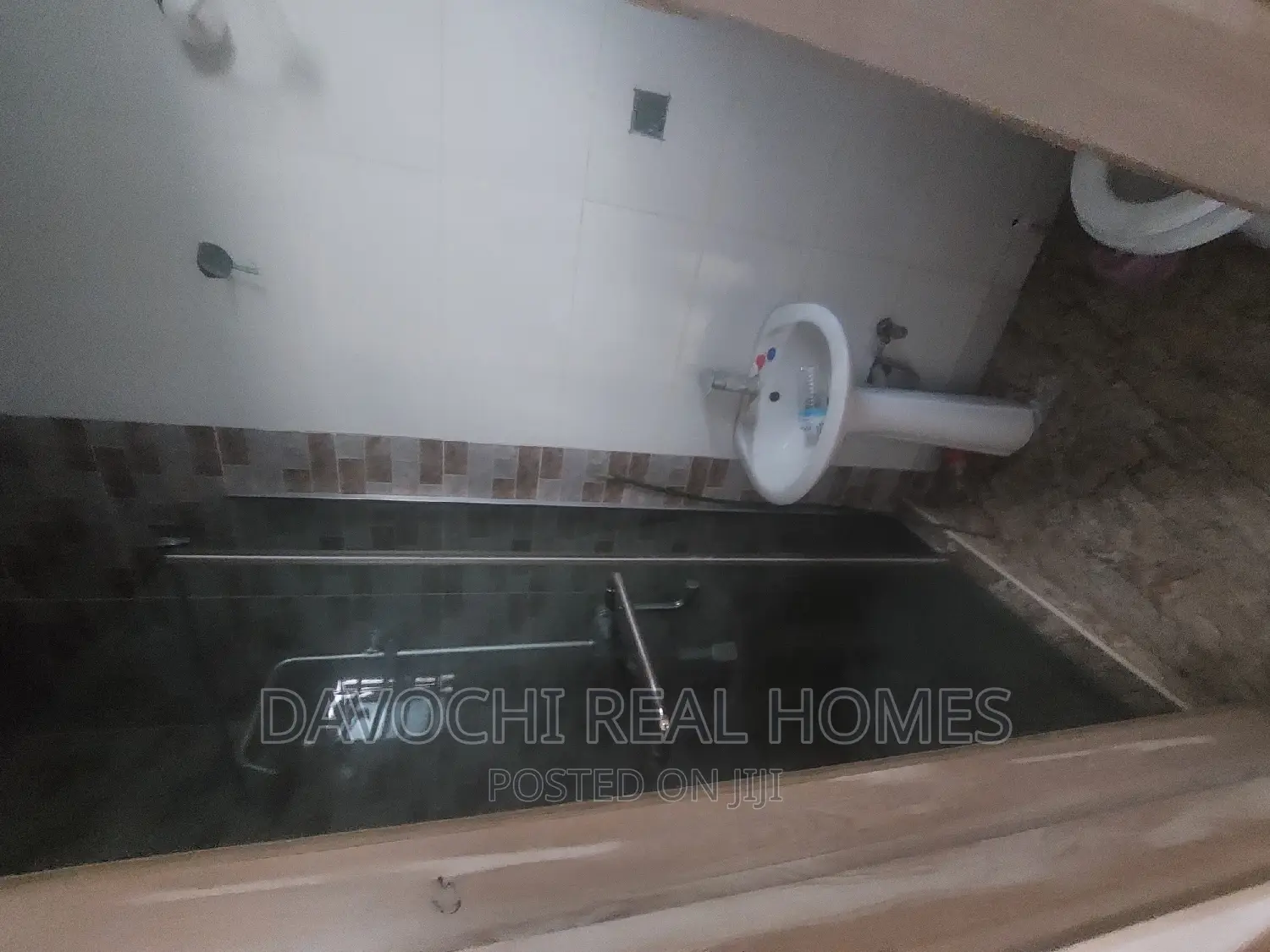 5bdrm Duplex in Chevron, Lekki for rent