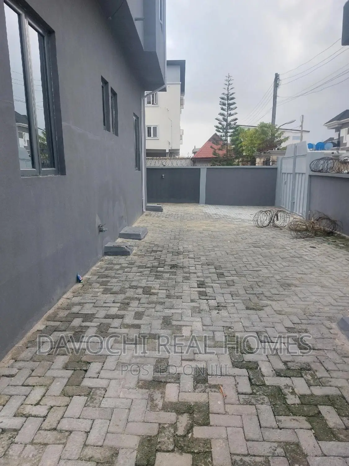 2bdrm Block of Flats in Immediately After for rent