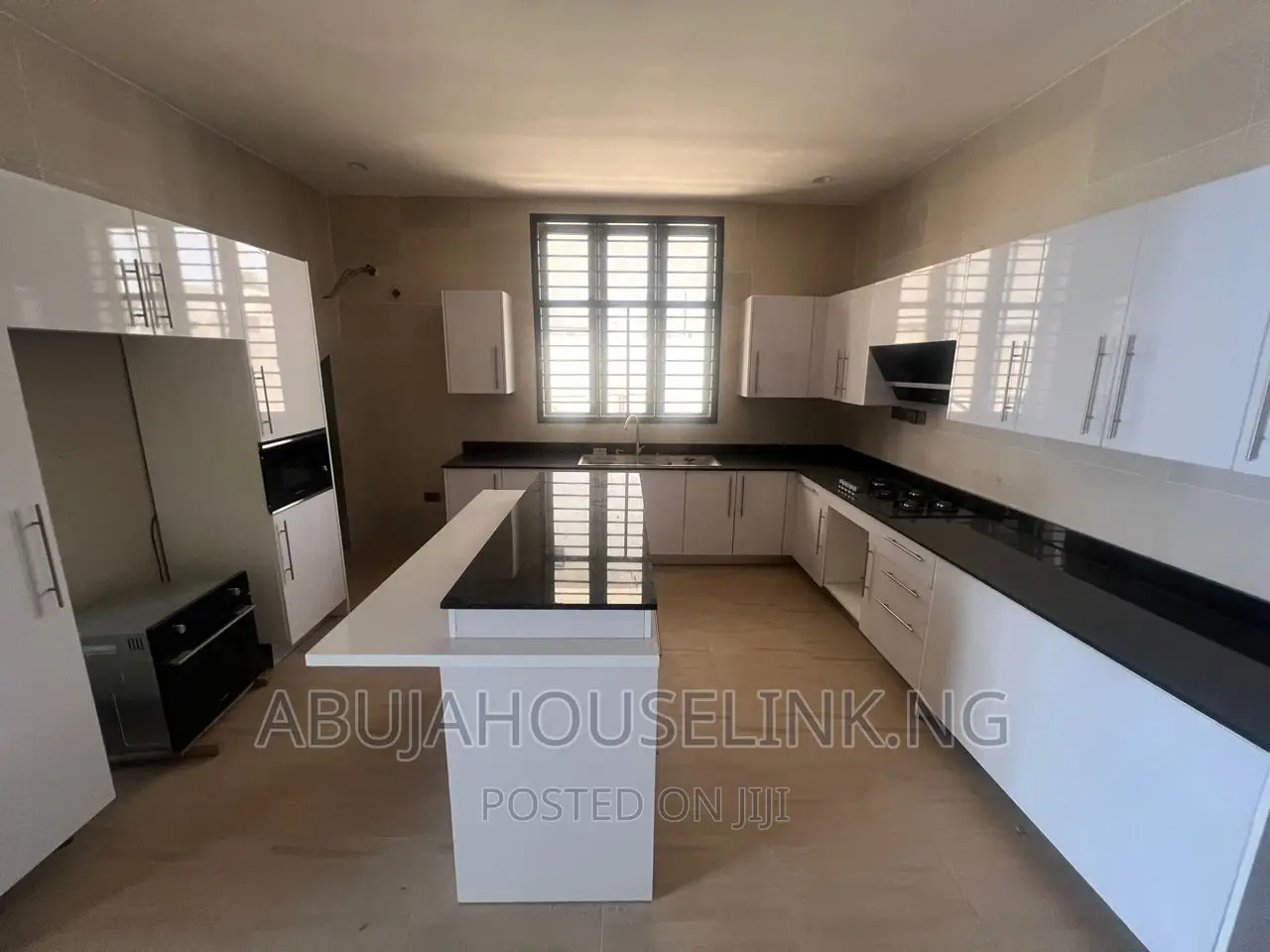 4bdrm Duplex in Guzape Abuja for sale