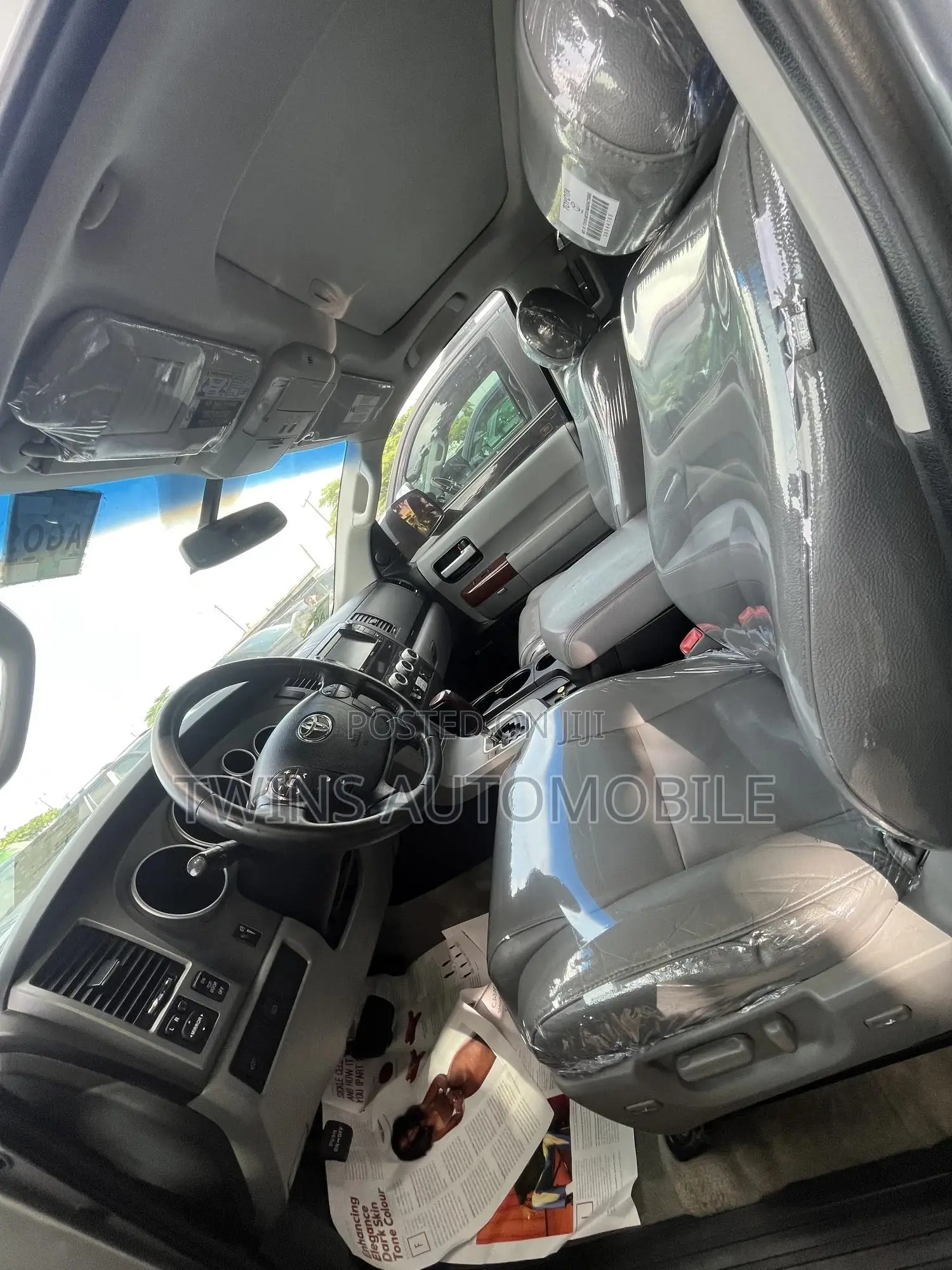 Toyota Sequoia 2011 Silver