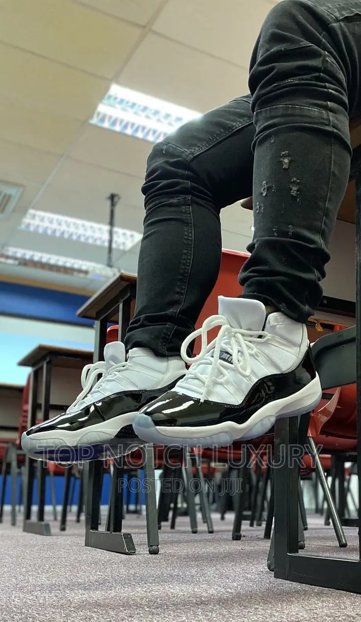 *Original Nike Air Jordan 11’ Gratitude Men Women Sneakers