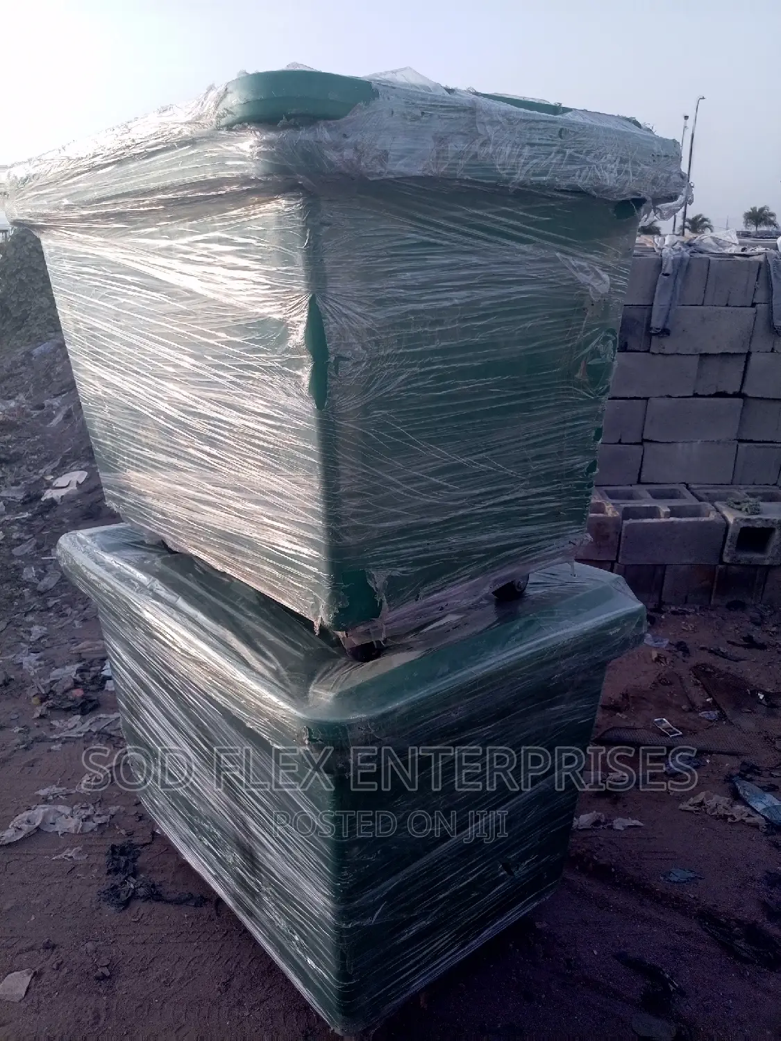 660l Heavy Duty Rubber Waste Bin