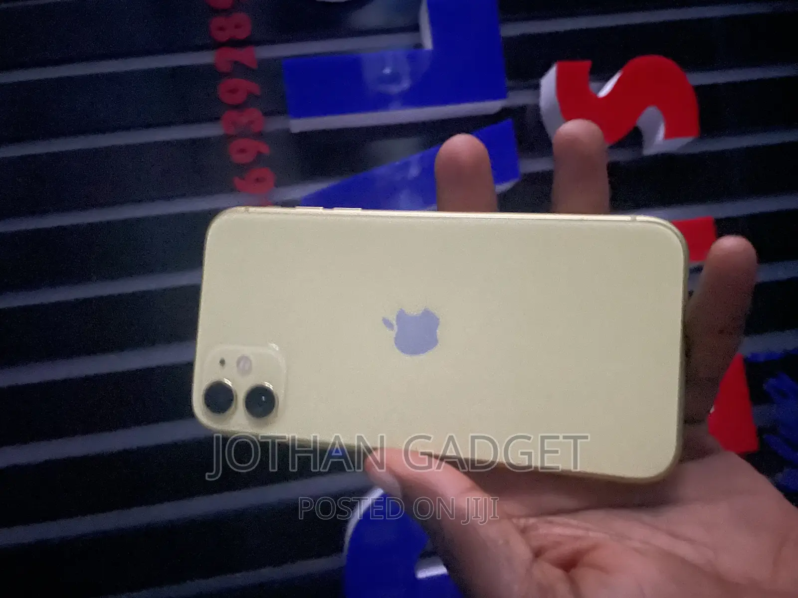 Apple iPhone 11 64 GB Black