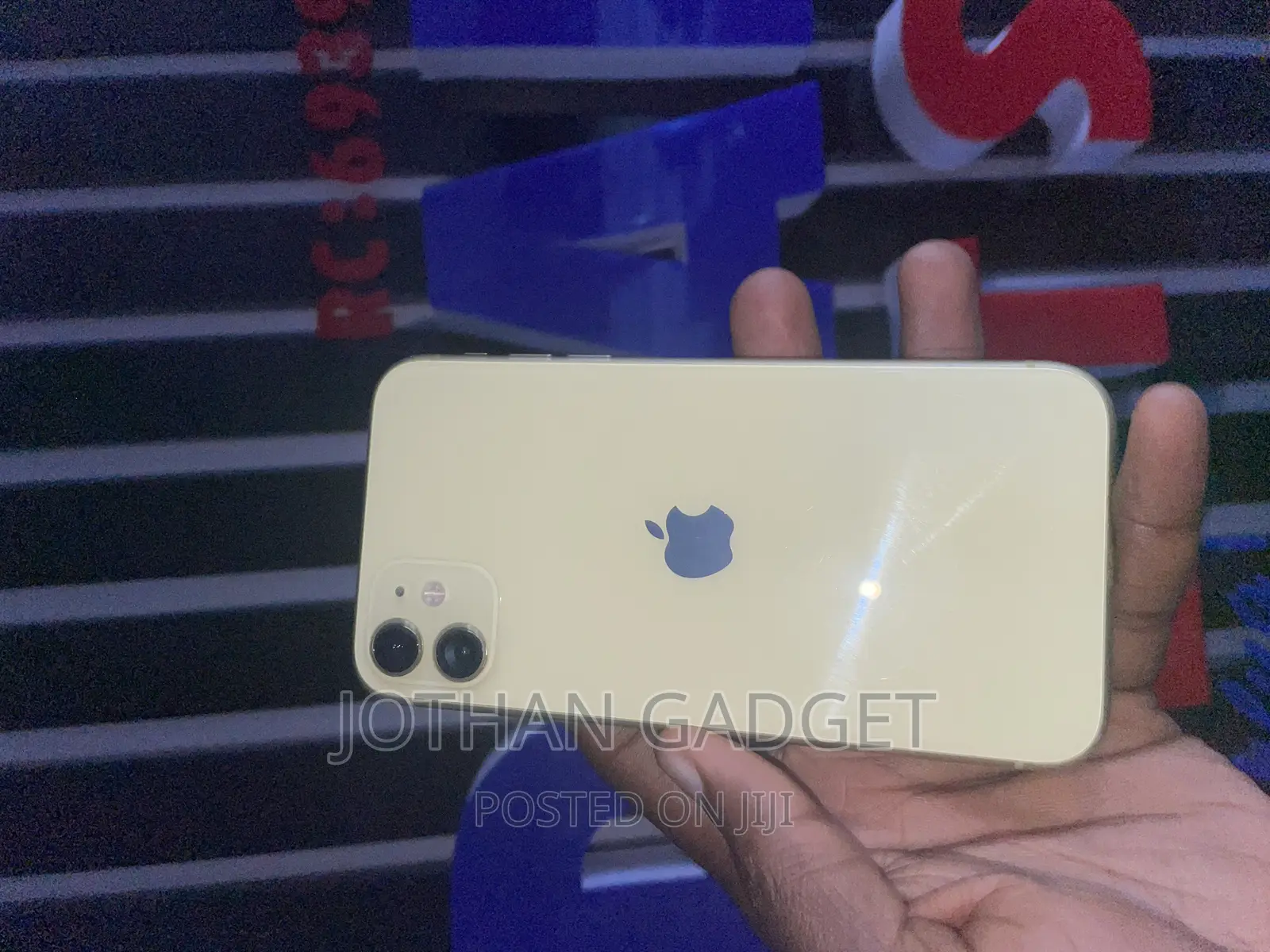 Apple iPhone 11 64 GB Black