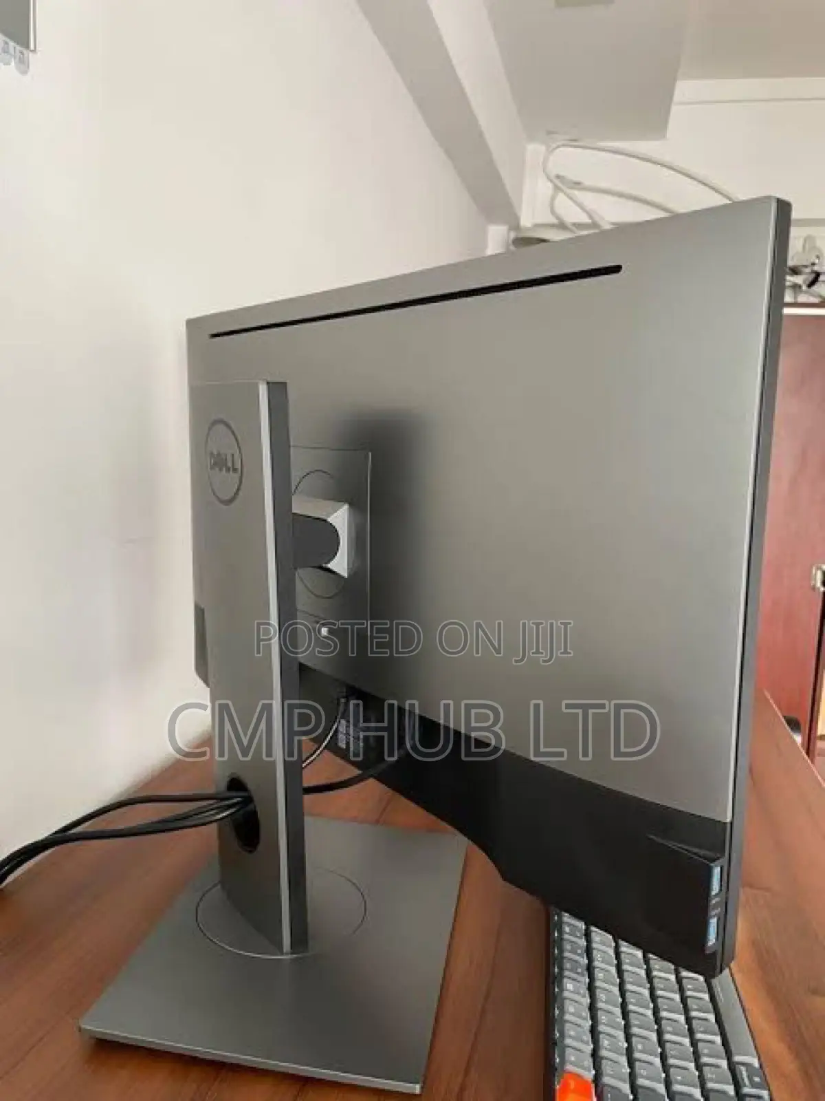 Dell U2717d Ips 27" QHD 1440p Ultrasharp Slim Led Monitor