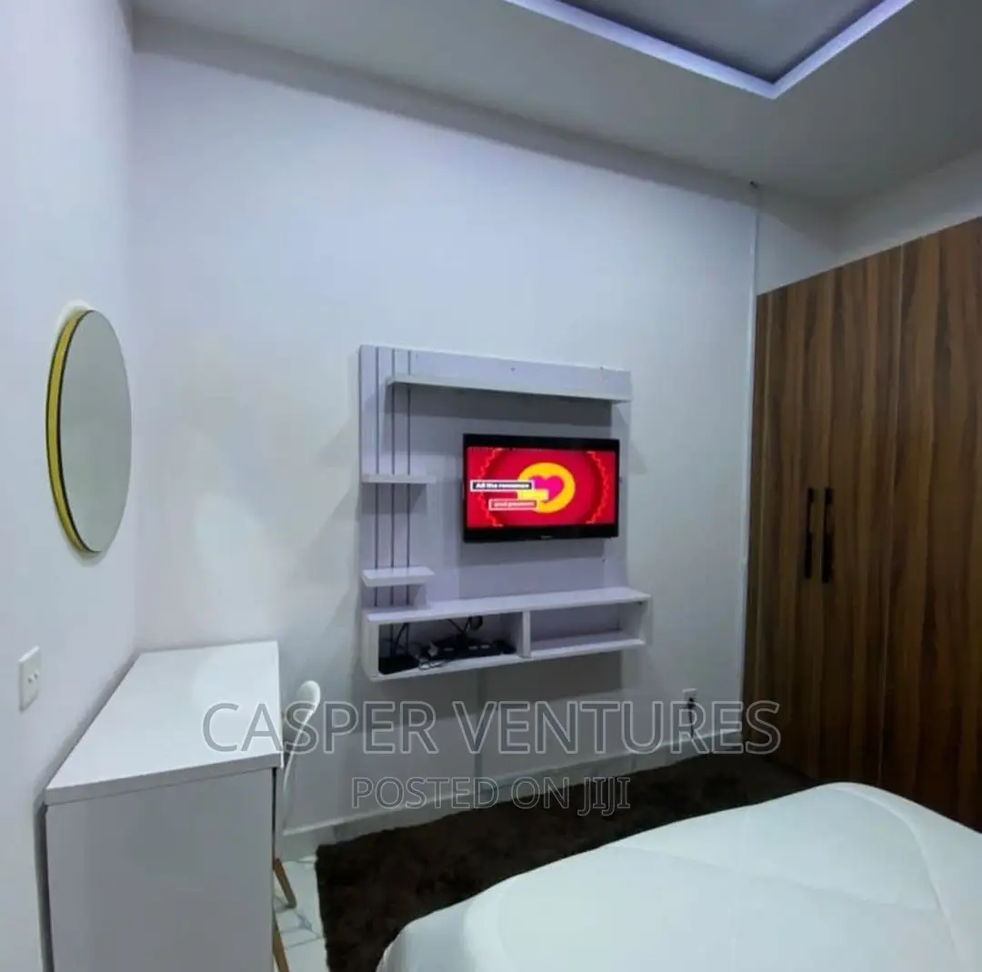 Simple and Fancy Room in Idado