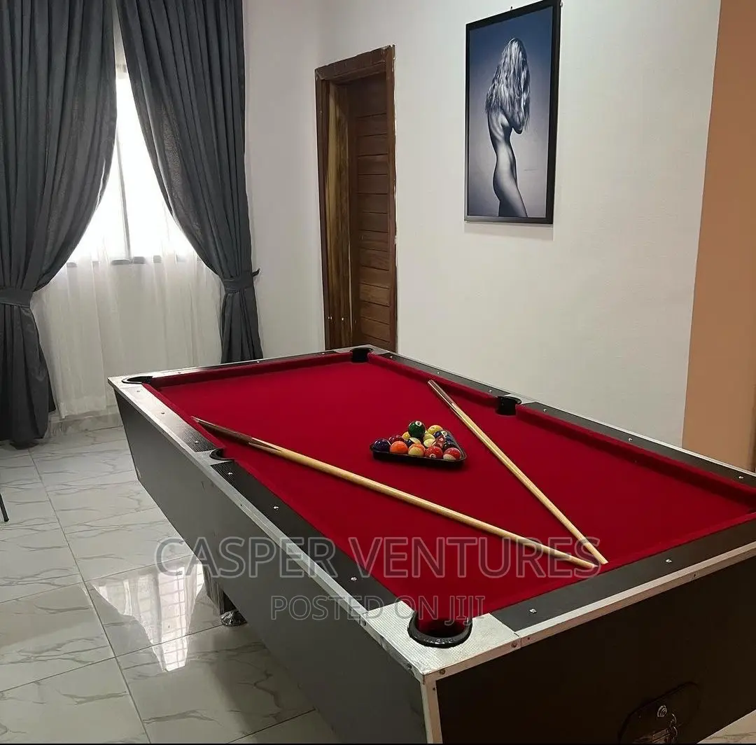 Simple and Fancy Room in Idado