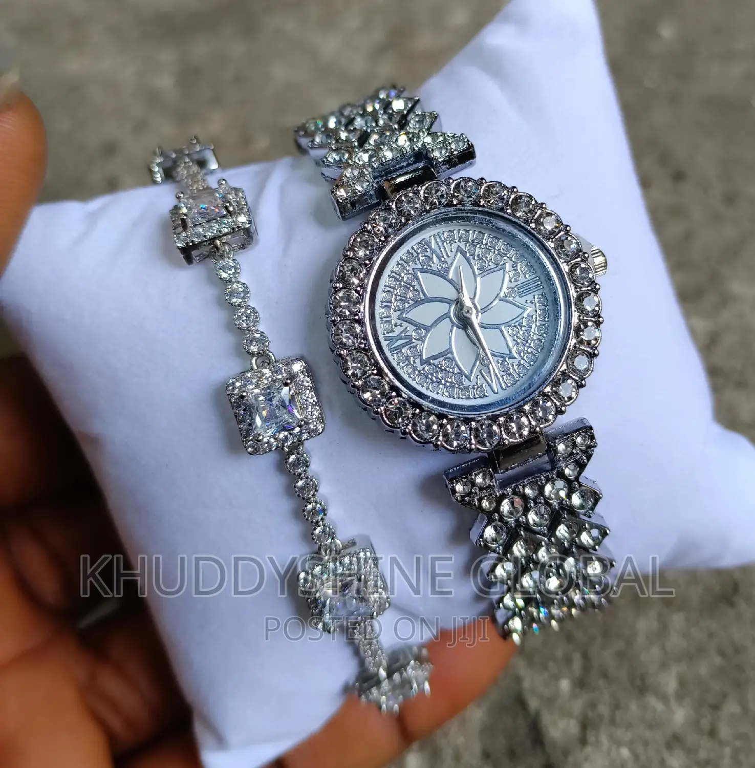 Wristwatch With Bracelet
