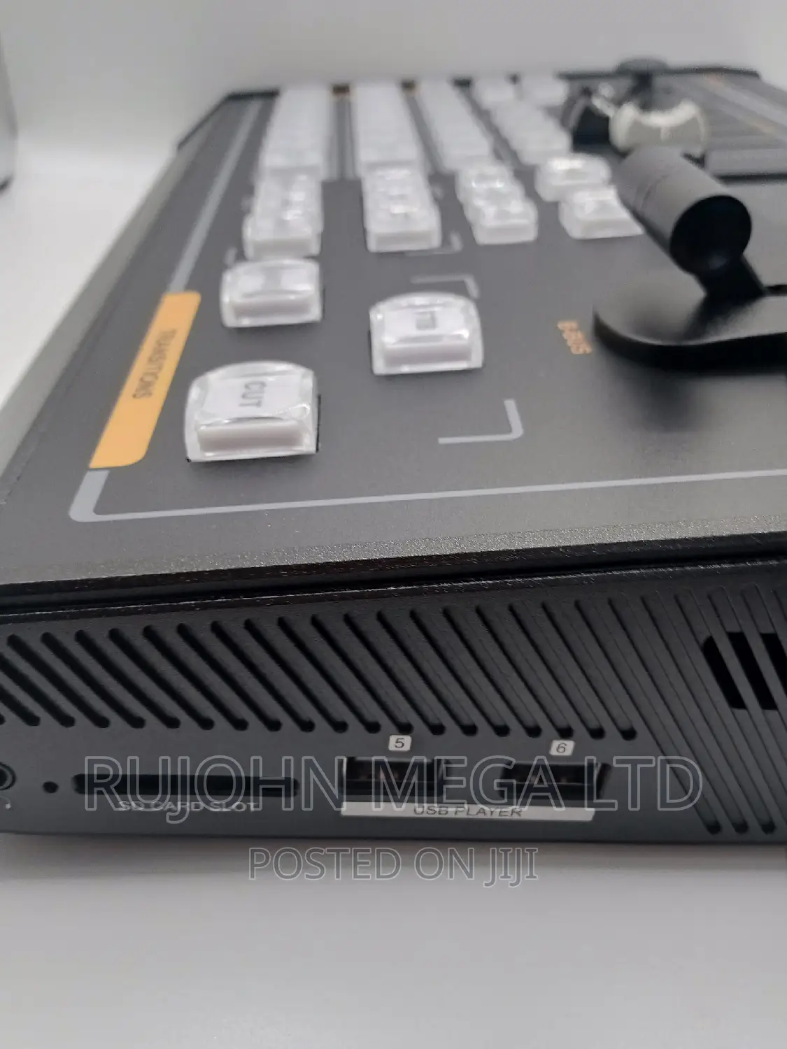 Avmatrix Vs0605u 6-Channel Sdi/Hdmi Video Switcher