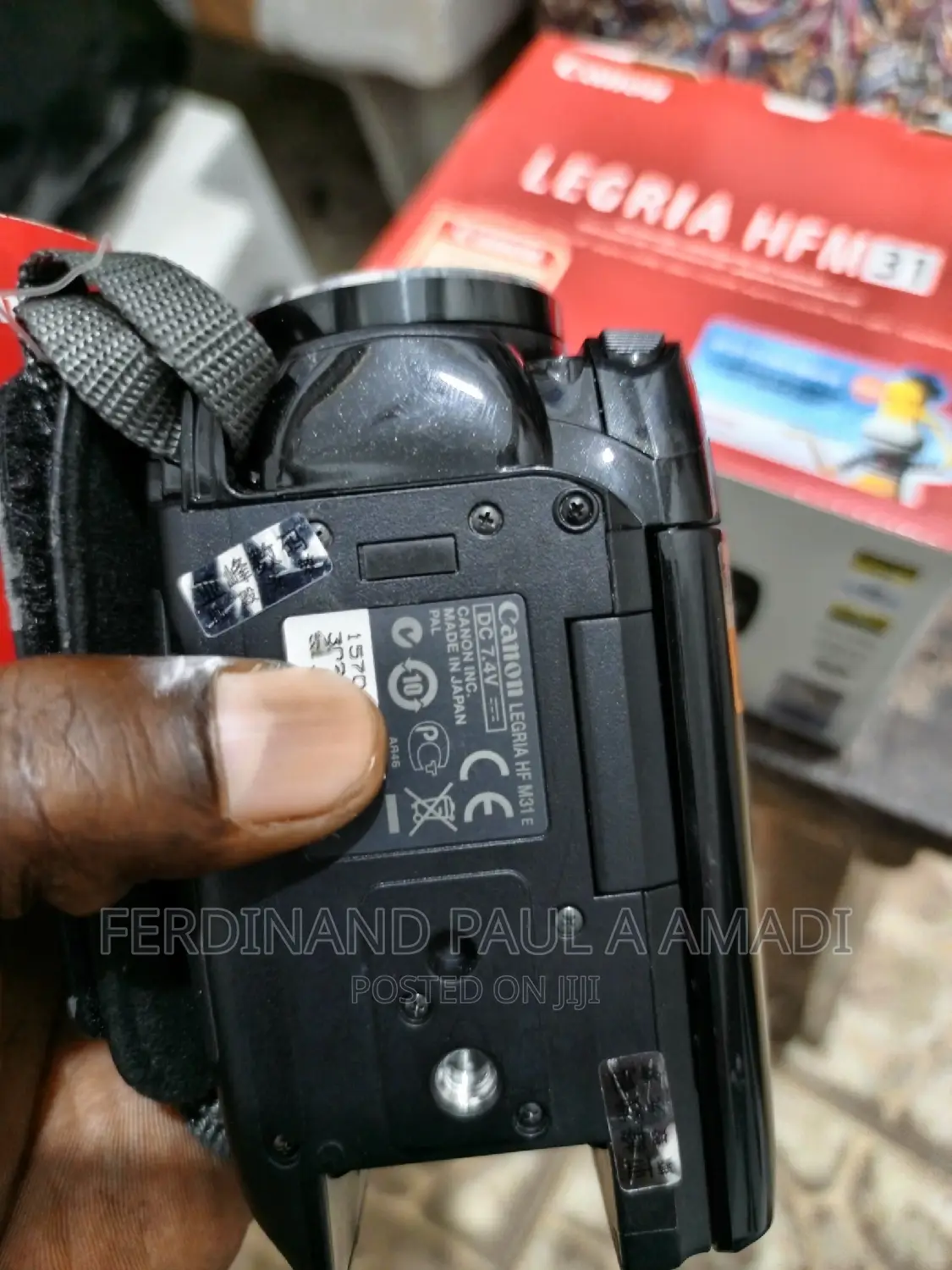 Canon FULL HD Video Camera With Mic Port and 32GB Memory