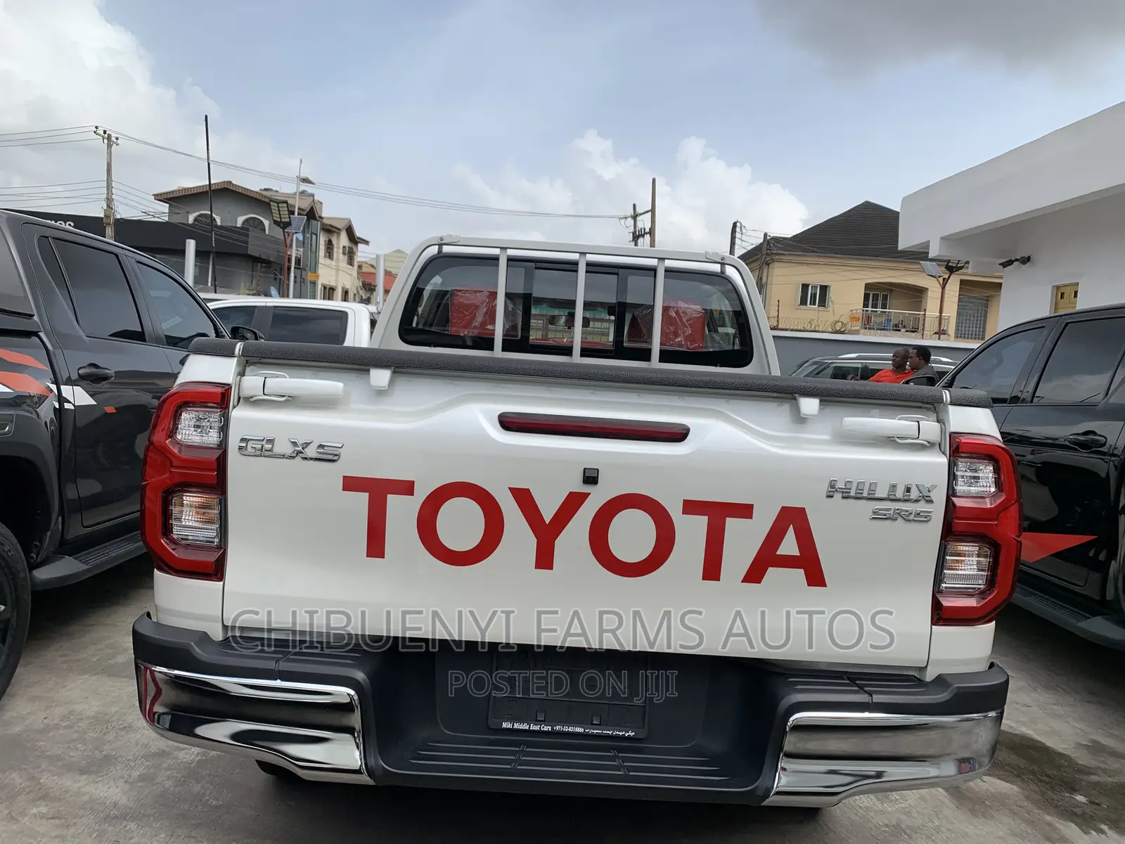 New Toyota Hilux 2022 White