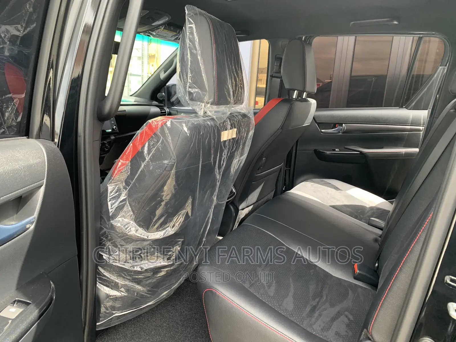 New Toyota Hilux 2023 Black