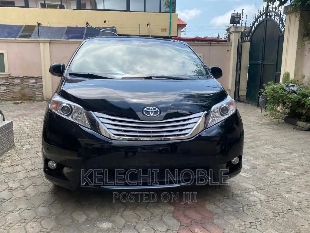 Toyota Sienna Limited 7 Passenger 2011 Black