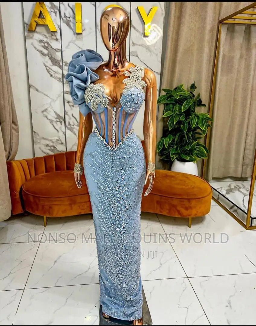 Size 10 R1 Rose Gold Female Mannequin