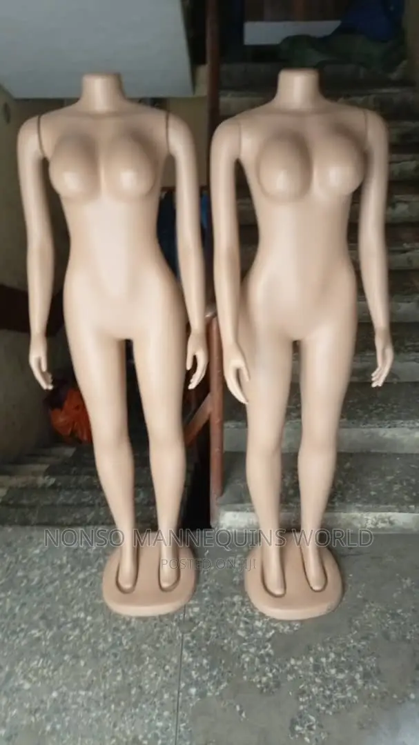 No Head but Has Hands Size 10 Body Plastic Dummy