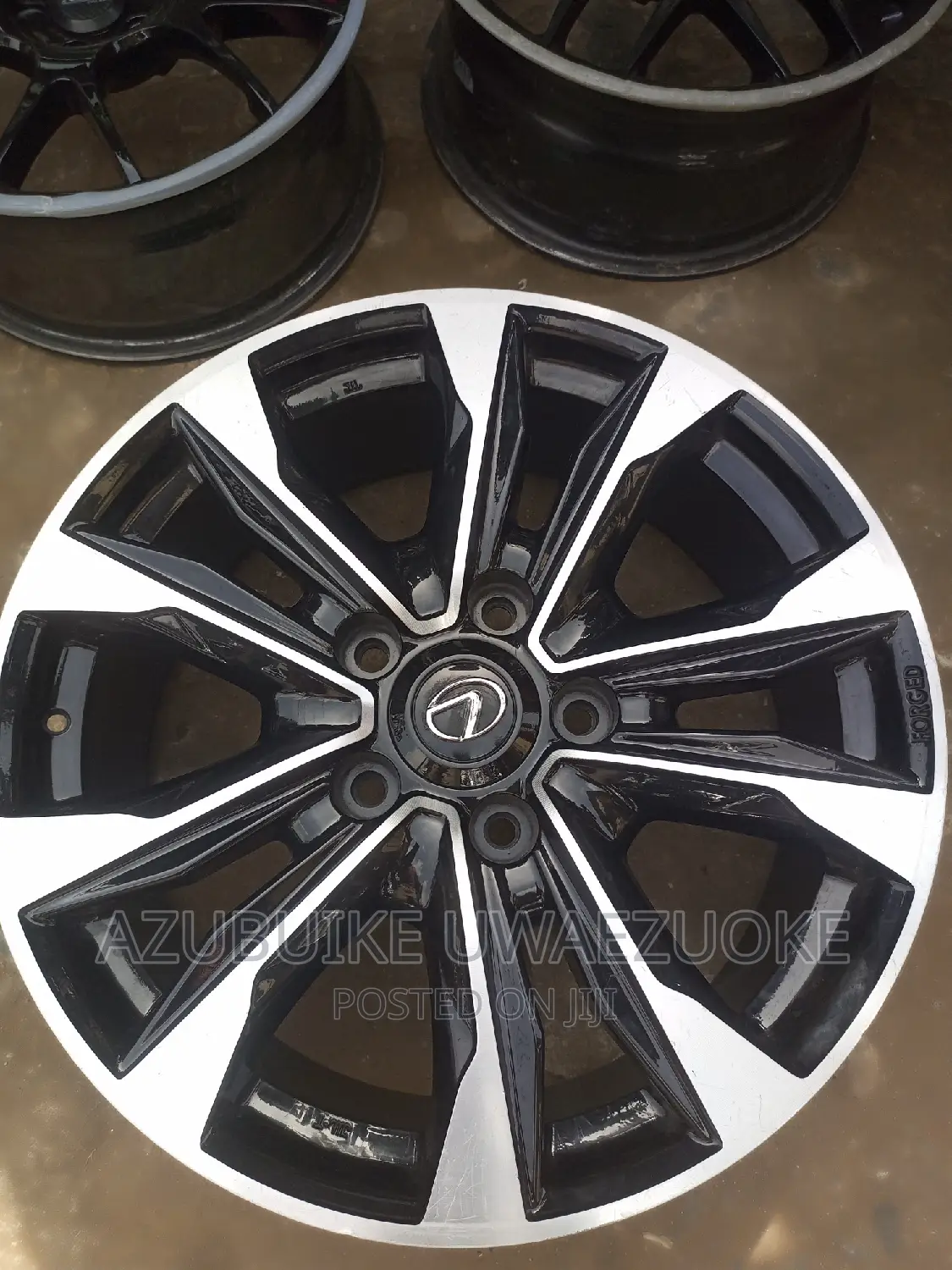 21"Rim Lexus Lx370