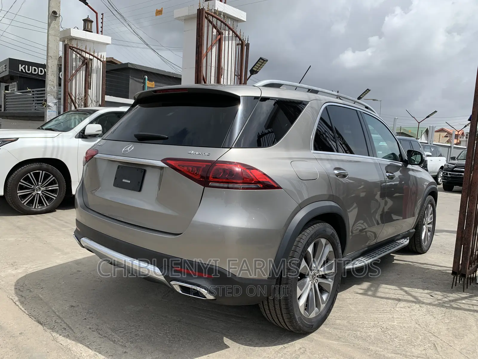 Mercedes-Benz GLE-Class GLE 350 4MATIC 2019 Gold