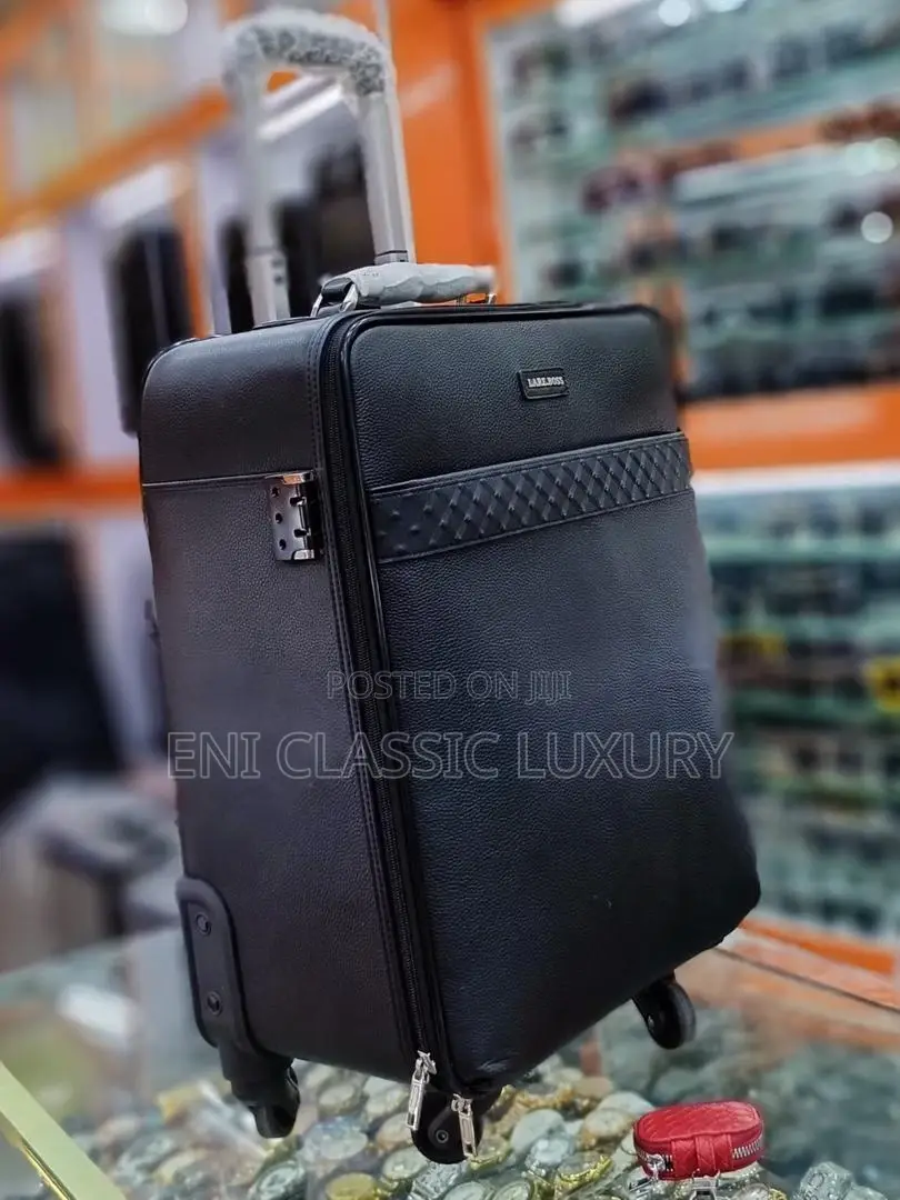 Most Wanted Travel Box Gucci Available in Store