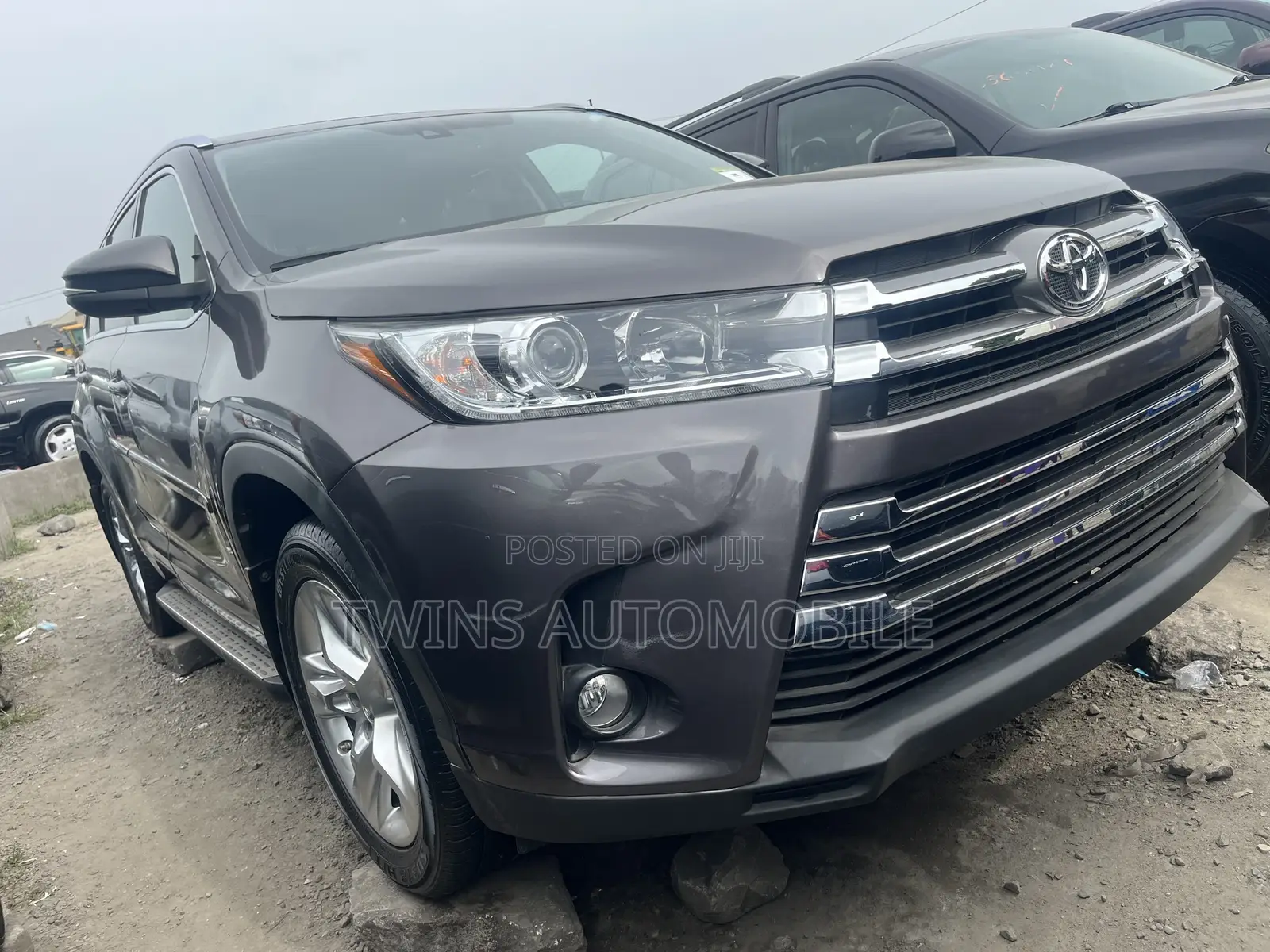 Toyota Highlander Limited 4dr SUV AWD (3.5L 6cyl 6A) 2015 Gray