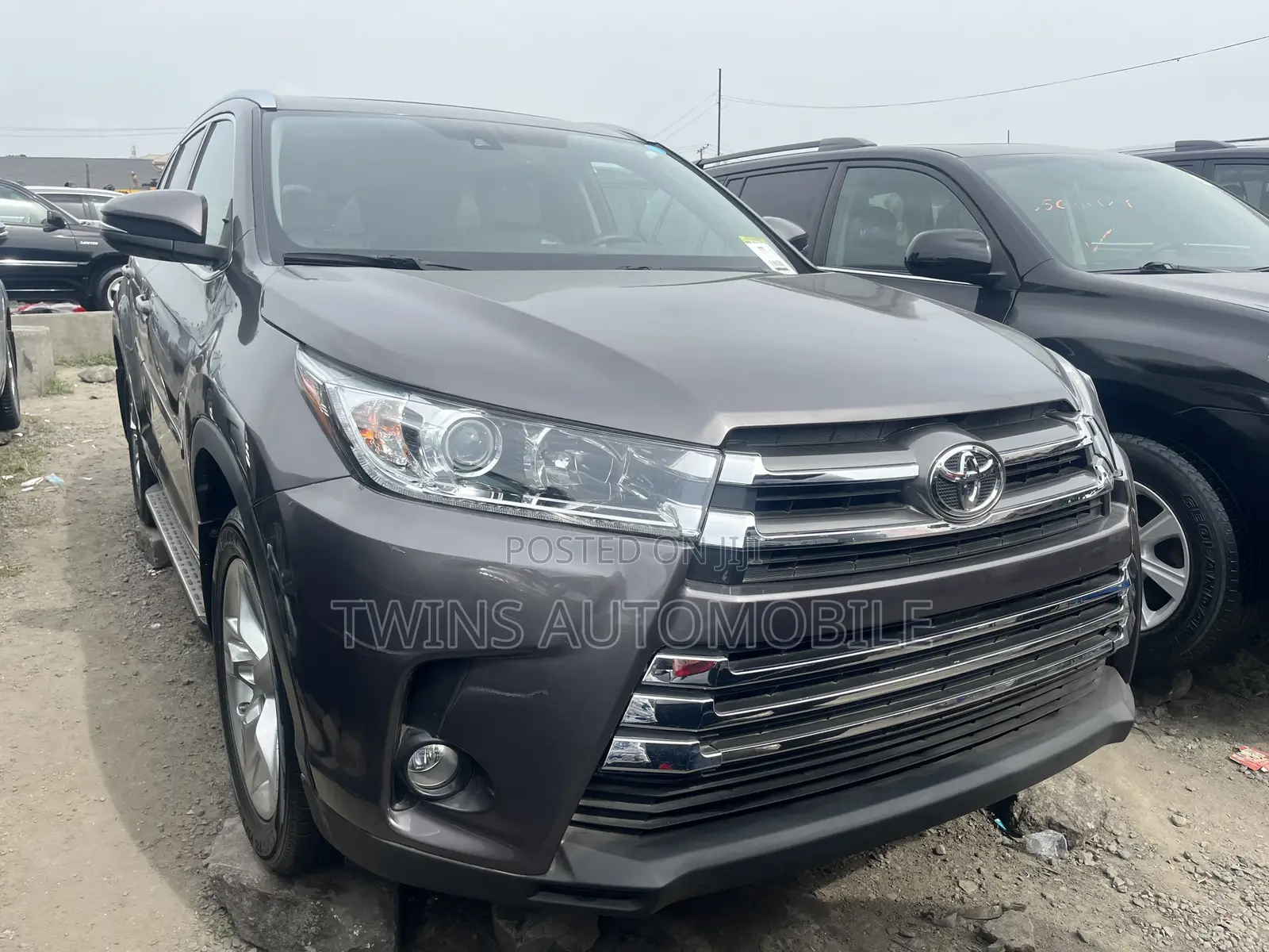 Toyota Highlander Limited 4dr SUV AWD (3.5L 6cyl 6A) 2015 Gray