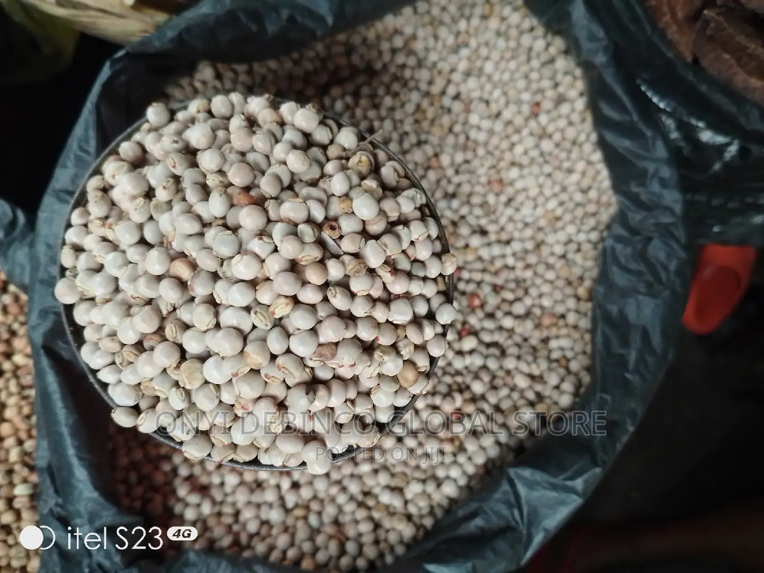 Fio-fio Local Beans (Pigeon Peas) Agbugbu Per Derica Cup