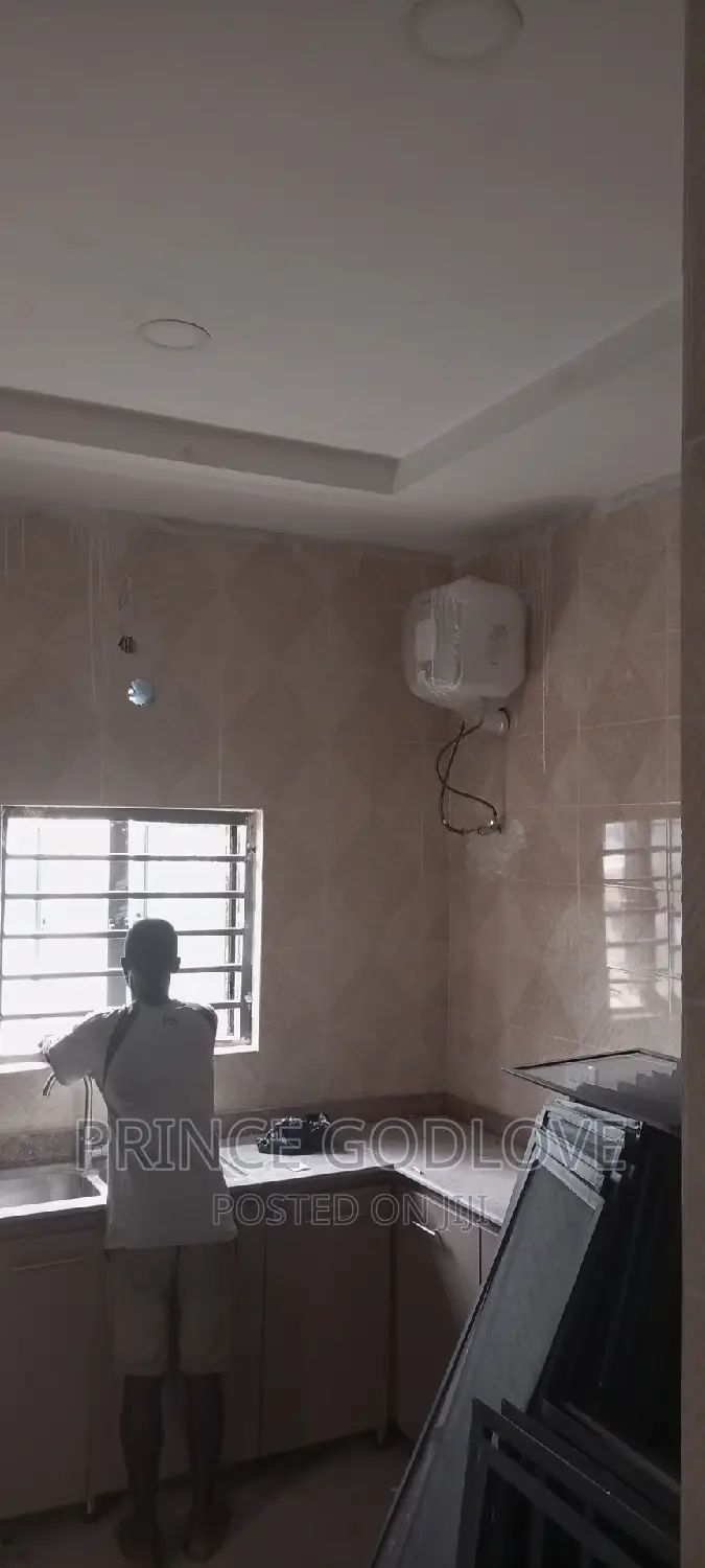 2bdrm Apartment in Dawaki for rent