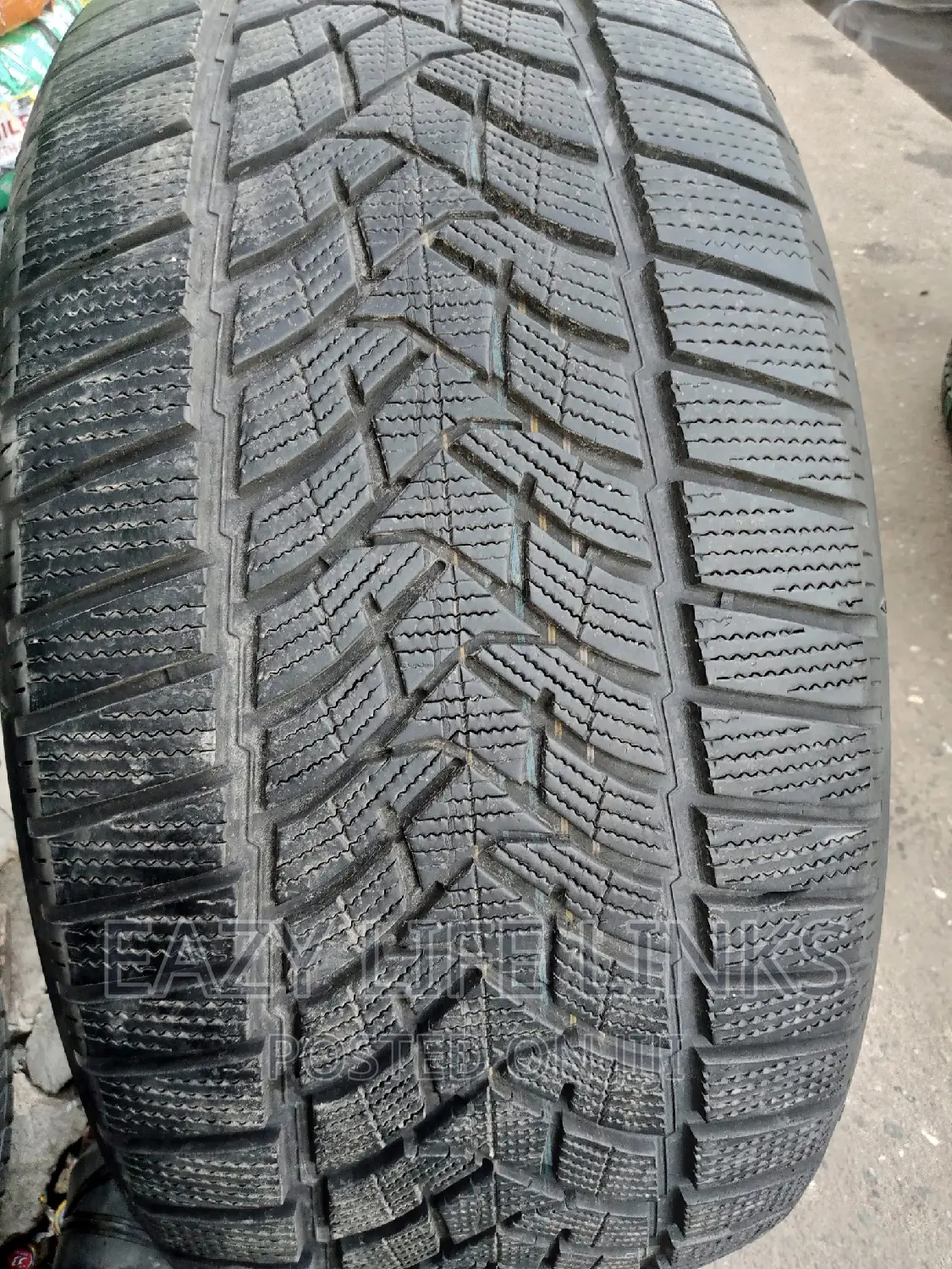 275/40r20 Tokunbo Tires