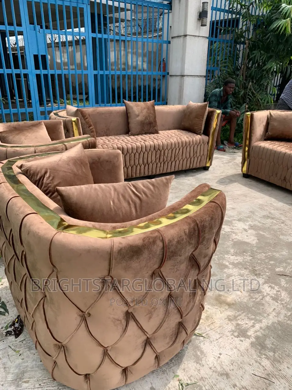 High Quality Complete Set Home Sofa Chair.